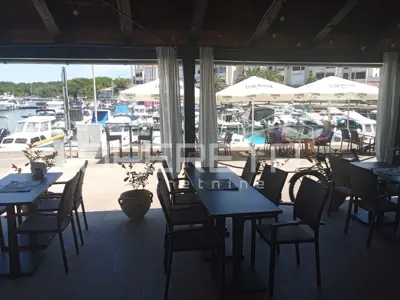 Ugostiteljski objekt 180 m², Poreč - prvi red do mora - 3