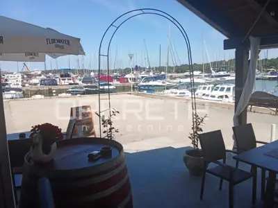 Ugostiteljski objekt 180 m², Poreč - prvi red do mora - 4