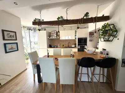 Stan, Vidikovac Pula, lođa i moderno uređenje - 5
