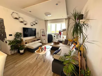 Stan, Vidikovac Pula, lođa i moderno uređenje - 6