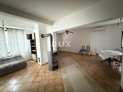 ZADAR, PLOVANIJA - Flexible commercial space 200 m² - 4