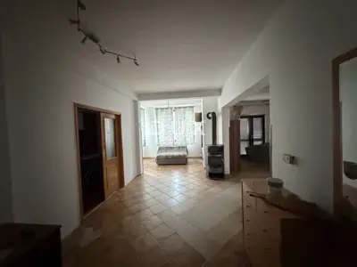 ZADAR, PLOVANIJA - Flexible commercial space 200 m²