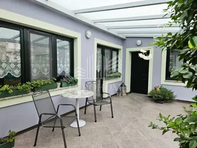 Detached house 250 m², near Kvaternikov trg - 4
