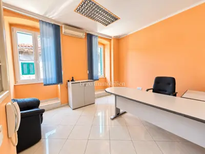 Wohnung 62 m², Rijeka Centar - 2 Zimmer - 5