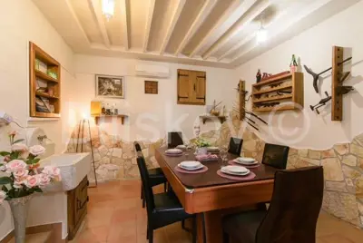 Haus 340 m², Unešić, Podumci - ruhige ländliche Umgebung - 3