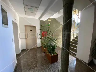 Gewerbefläche 137 m², Kvatrić, Mietvertrag in ausgezeichneter Lage - 2