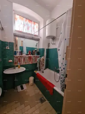 Stan u prizemlju s dvorištem i garažom – centar Pule - 13