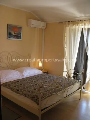 Kuća 464 m², Otok Brač - 70 m od mora - 8