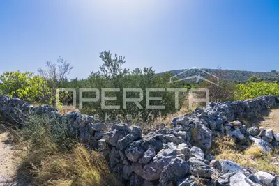 Poljoprivredno zemljište 1.683 m², Vinišće - mirna lokacija - 12