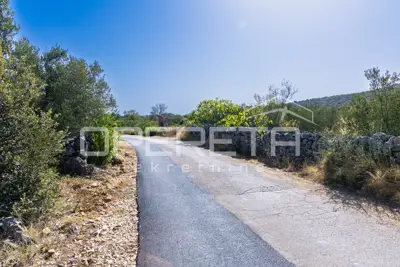 Poljoprivredno zemljište 1.683 m², Vinišće - mirna lokacija - 15