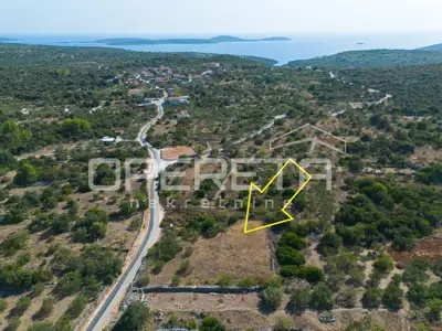 Poljoprivredno zemljište 1.683 m², Vinišće - mirna lokacija - 5