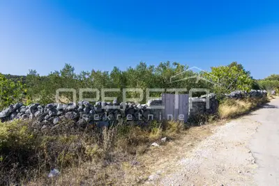 Poljoprivredno zemljište 1.683 m², Vinišće - mirna lokacija - 16