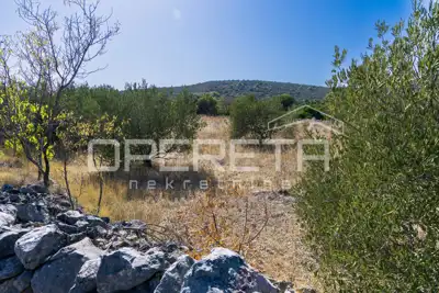 Poljoprivredno zemljište 1.683 m², Vinišće - mirna lokacija - 13