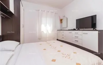 Kuća 138m² u Puli – bazen i natkrivena terasa - 18