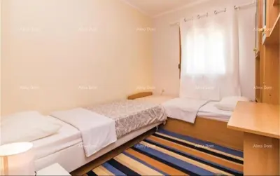 Kuća 138m² u Puli – bazen i natkrivena terasa - 20