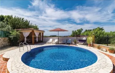 Kuća 138m² u Puli – bazen i natkrivena terasa - 5