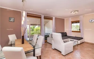 Kuća 138m² u Puli – bazen i natkrivena terasa - 13