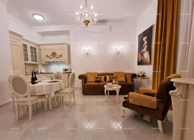 Wohnung 53 m², Pula, Centar - strenges Stadtzentrum