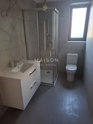 House 400 m², Zibel Sisak - by the Kupa River and large yard - 16