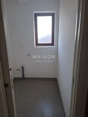 House 400 m², Zibel Sisak - by the Kupa River and large yard - 17