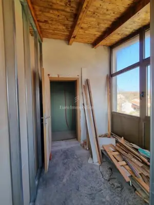 Kuća 214 m², Višnjan - mirna lokacija i panoramski pogled - 20