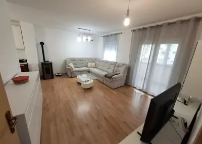 Stan 65 m², Gregovica, Pula - 2 spavaće sobe i 2 parkirna mjesta - 2
