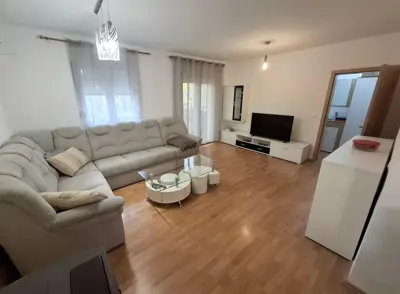 Stan 65 m², Gregovica, Pula - 2 spavaće sobe i 2 parkirna mjesta - 3