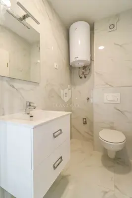 Stan 54 m², Medulin centar - 2 spavaće sobe, balkon - 7