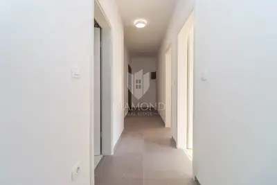 Stan 54 m², Medulin centar - 2 spavaće sobe, balkon - 8