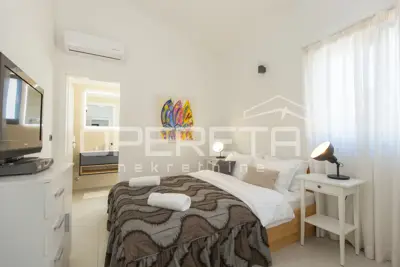 Kuća 147 m², Sveti Lovreč - bazen i vrt - 9