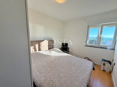 Stan 77 m², Petrčane - pogled na more i 2 balkona - 8