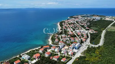 Stan 77 m², Petrčane - pogled na more i 2 balkona - 15