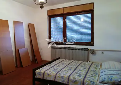 Gewerbefläche und Wohnung 290 m², Zentrum Ogulin - 13