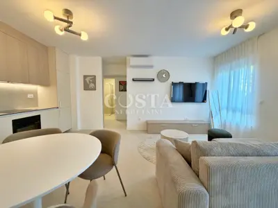 Stan 53 m², Višnjik, Zadar - novogradnja s liftom i garažom