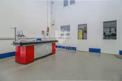 Gewerbehalle 410 m², Novigrad - 5 Kammern und 3 Büros - 3