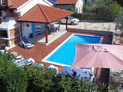 Kuća 150 m², Višnjan - bazen i privatnost - 6