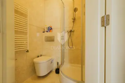 Stan 114 m², Šestine - otvoren pogled i loggia - 12