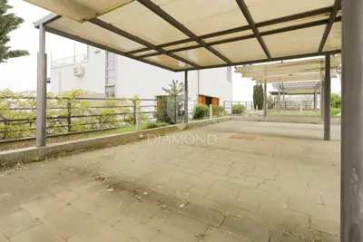 Stan 114 m², Šestine - otvoren pogled i loggia - 21