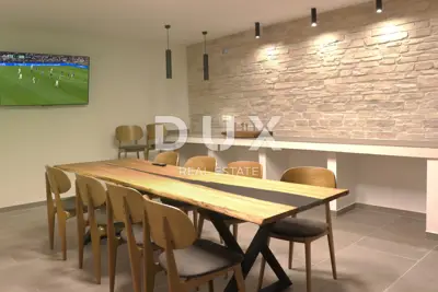 Villa 300 m², Višnjan - luxuriöse neue Villa - 13