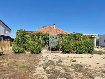 Kuća 154 m², Debeljak - renovirana prizemnica s vrtom - 14