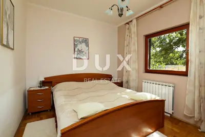 Haus 335 m², Murvica - freistehend, zwei Wohnungen und Garage - 21