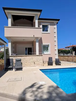 House 240 m², Valbandon - near the sea and Fažana - 3