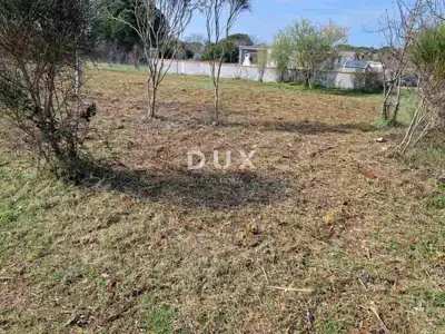 Building plot, Valbandon - 500 m from the sea, T2 zone - 5