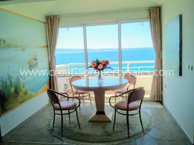 Wohnung, Split, 92 m², 2-Zimmer, 450 000 €