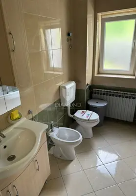Kuća 238 m², Viškovo - širi centar i otvoren pogled - 11