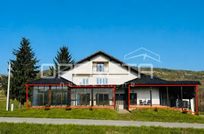 Wohn- und Geschäftsimmobilie in Josipdol, 796 m² und großer Parkplatz