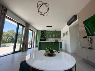 House for sale in Labin, 208 m² - 2