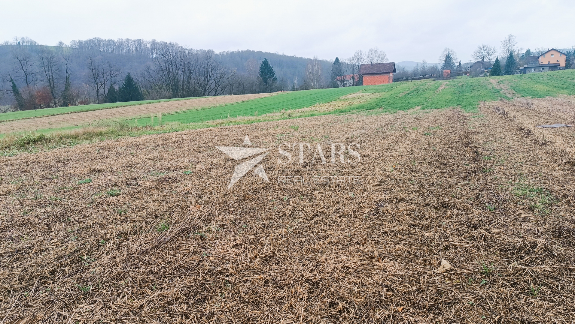 Barilović - Zemljište u građevnoj zoni 2 485 m²