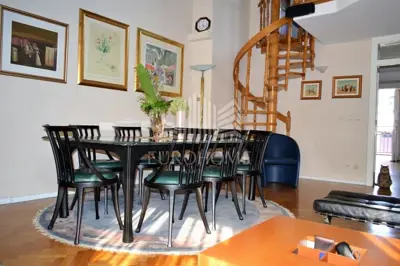 Stan 107 m², Medveščak, dvoetažni 4-s u mirnoj ulici - 10