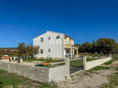ZADAR, POSEDARJE - detached house first row to Novigrad Sea with pr - 12